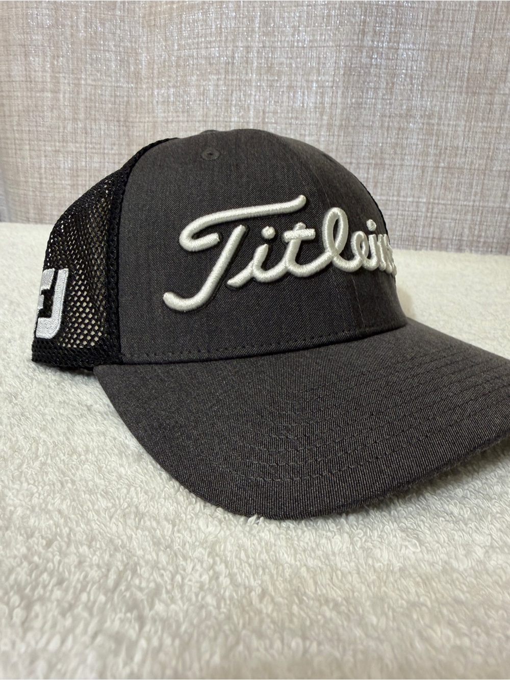 Titelist Footjoy Pro V1 Performance Mesh Back Golf Hat Adjustable Cap Black NWT